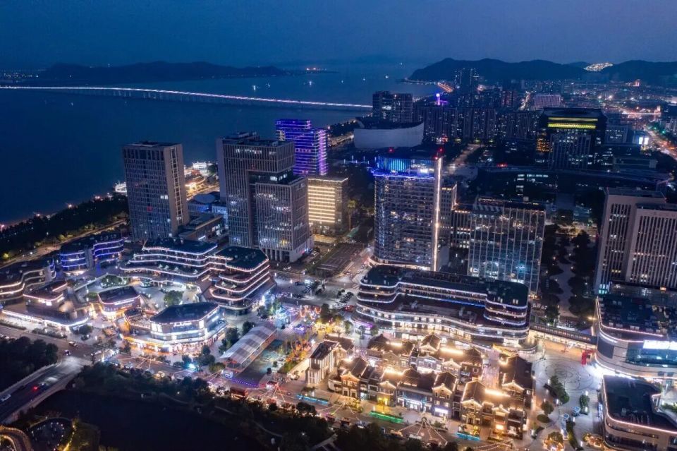 om, aiz, UBom om, aiz, UBom