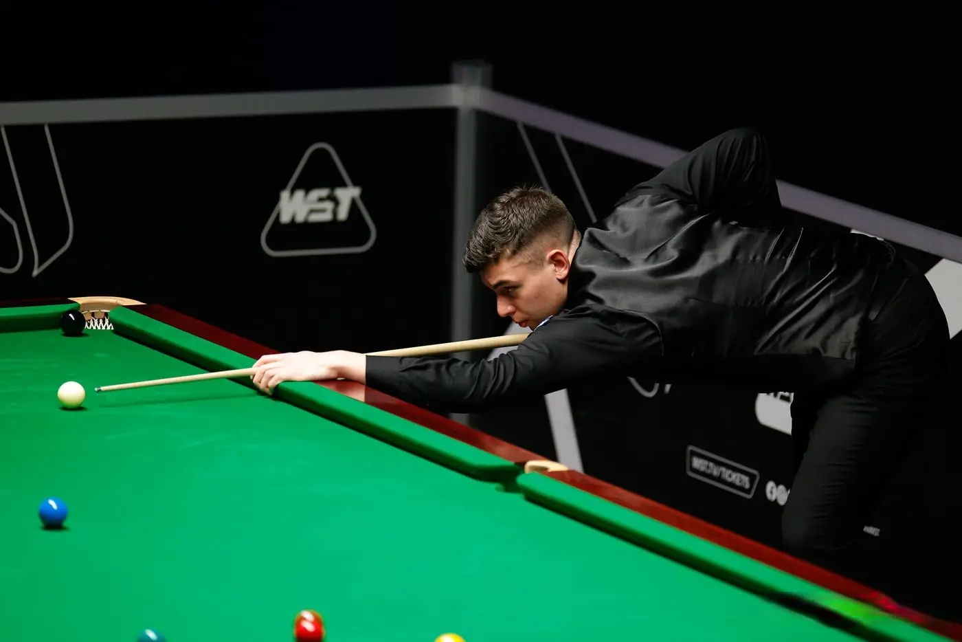 的比分击败, 人获胜, 住压力 的比分击败, 人获胜, 住压力